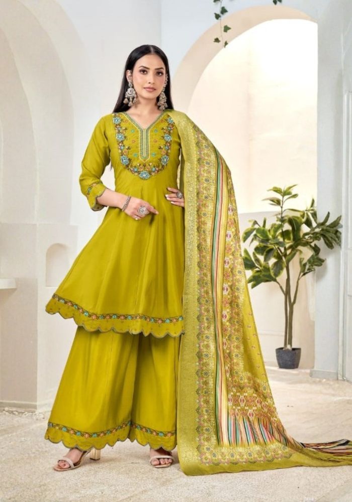 Mehndi Green Kuhu Embroidered Kurta Set with Dupatta