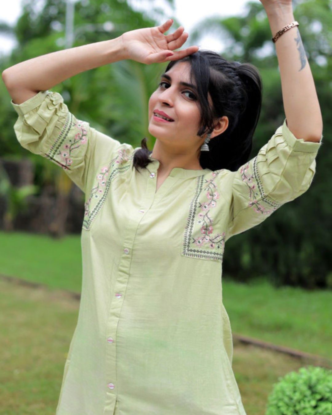 Green Viscose Rayon Kurti for Women – Fresh & Stylish Look