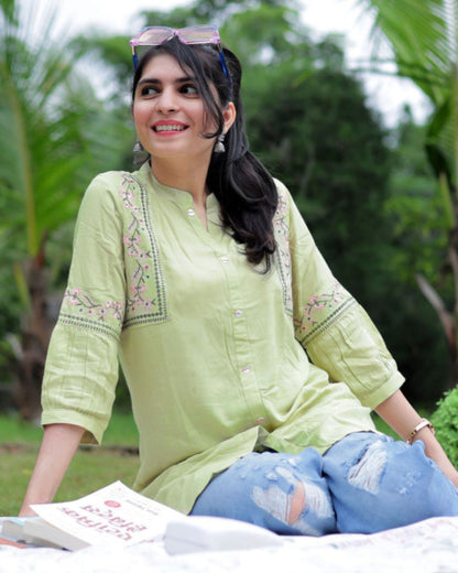 Green Viscose Rayon Kurti for Women – Fresh & Stylish Look