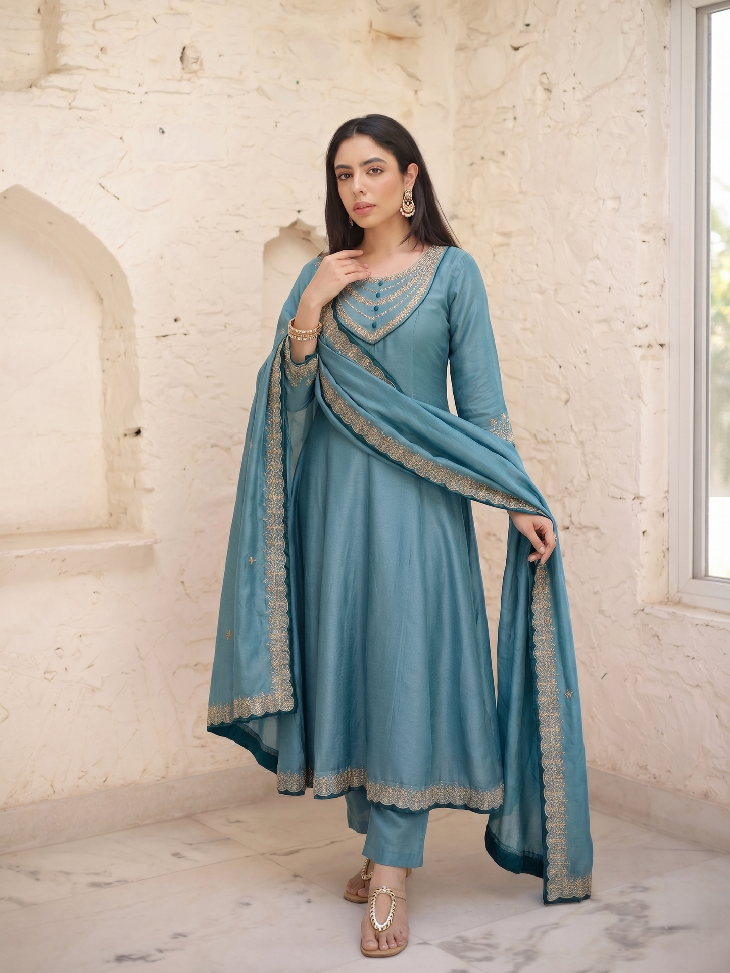 buy-women-sea-blue-vichitra-silk-anarkali-kurta-set-online-m-l-xl-xxl-bohorang
