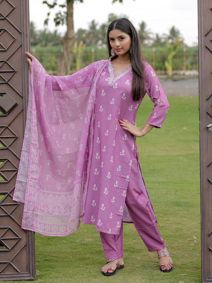 buy-women-onion-rayon-straight-kurta-set-online-m-l-xl-xxl-bohorang