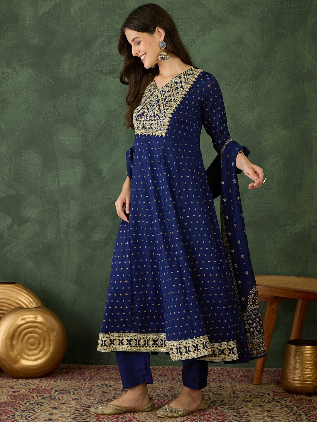 women-vichitra-silk-embroidered-anarkali-kurta-set-navy-blue-full-view-bohorang